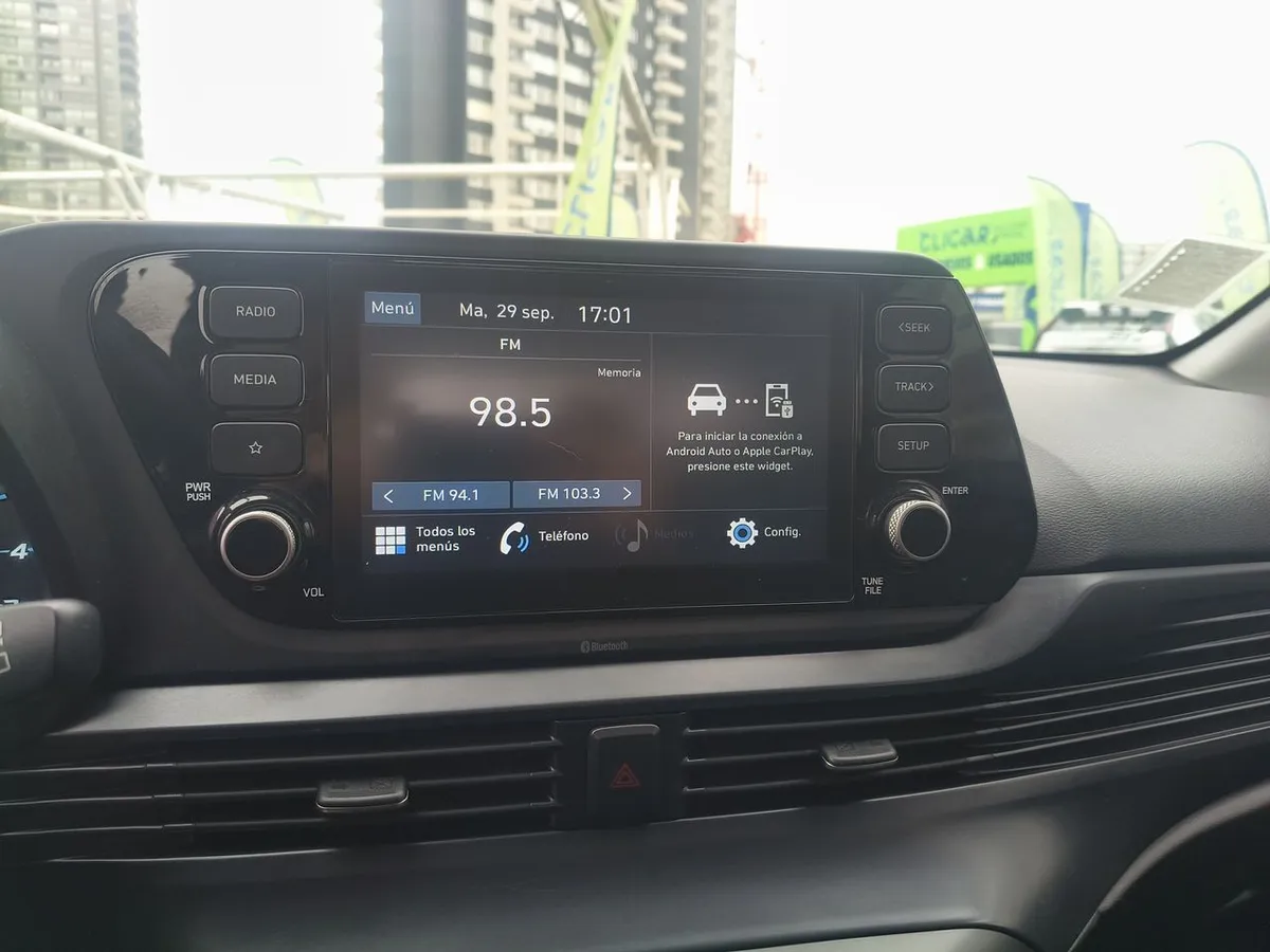Hyundai I20 1.4 Value Bi3 4x2 Hb Mt 5p año 2022