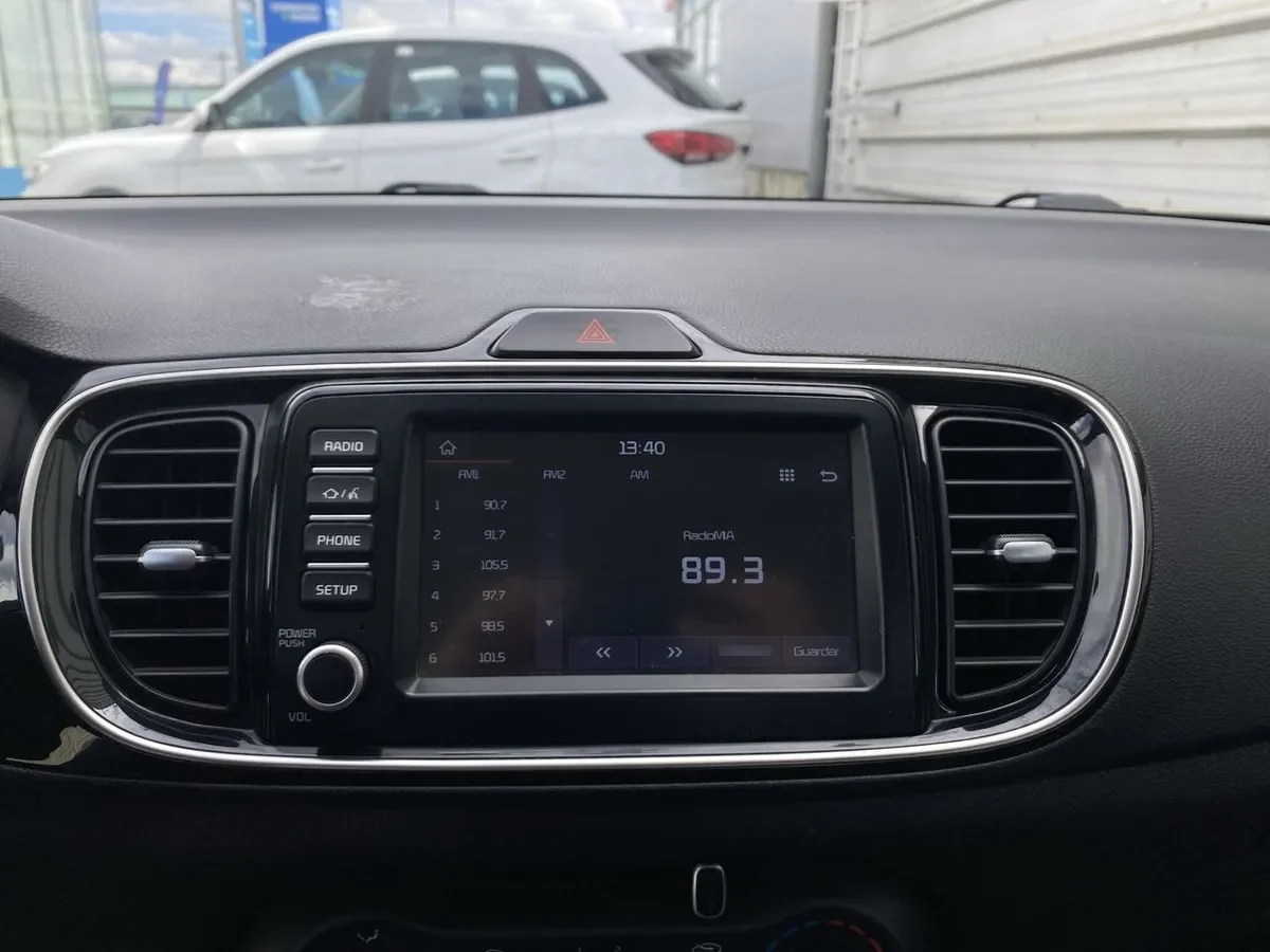 Kia Soluto 1.4 Lx 4x2 Mt 4p año 2022