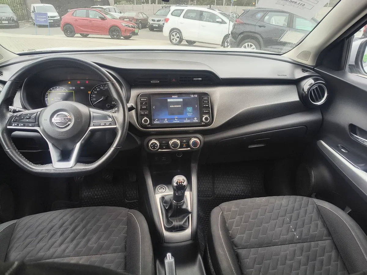 Nissan Kicks 1.6 Sense 4x2 Mt 5p año 2022