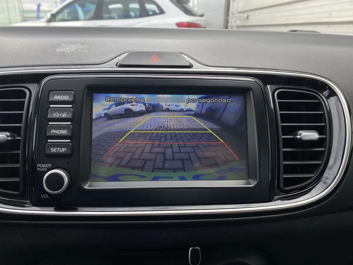 Kia Soluto 1.4 Lx 4x2 Mt 4p año 2022
