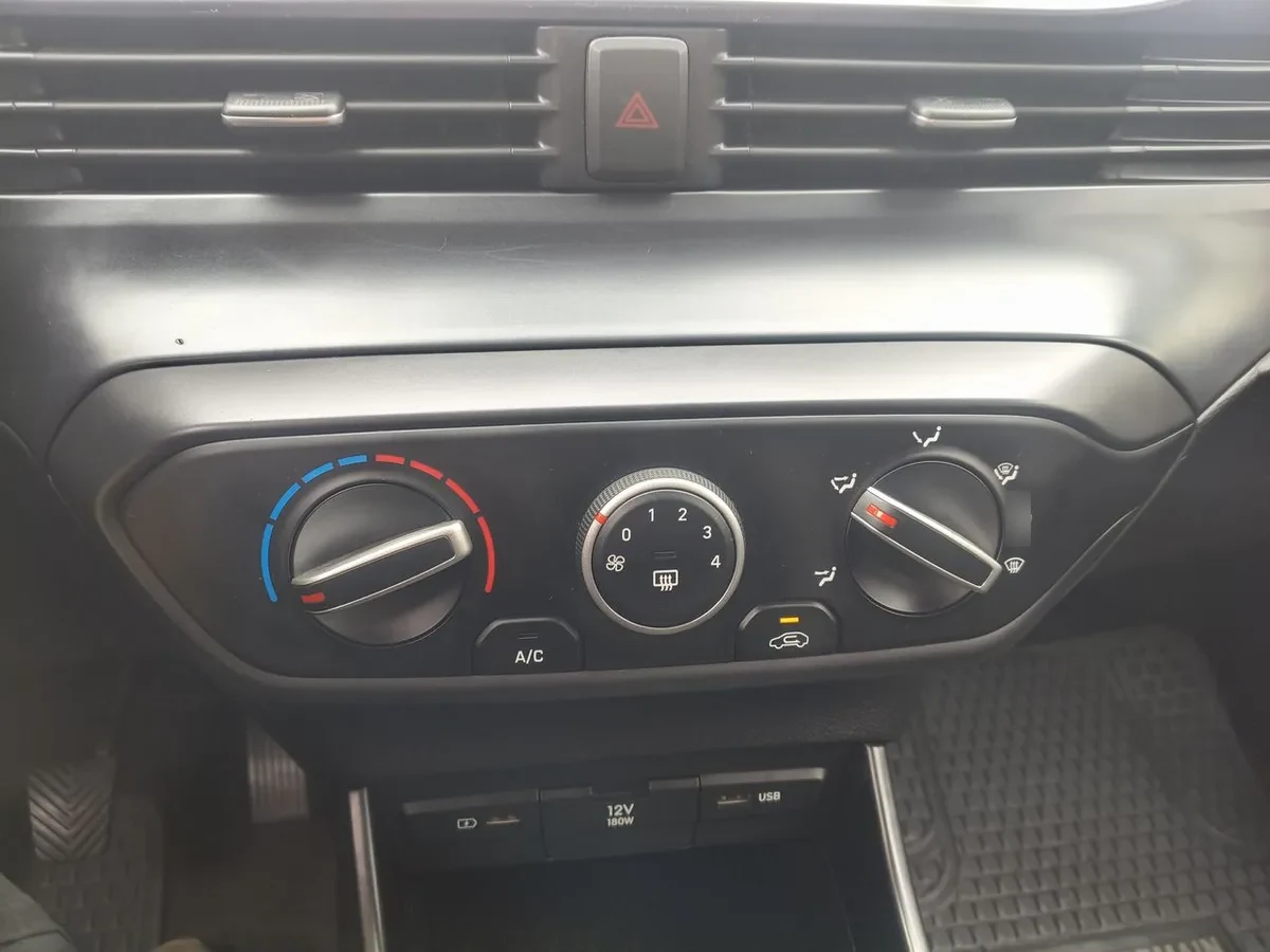 Hyundai I20 1.4 Value Bi3 4x2 Hb Mt 5p año 2022
