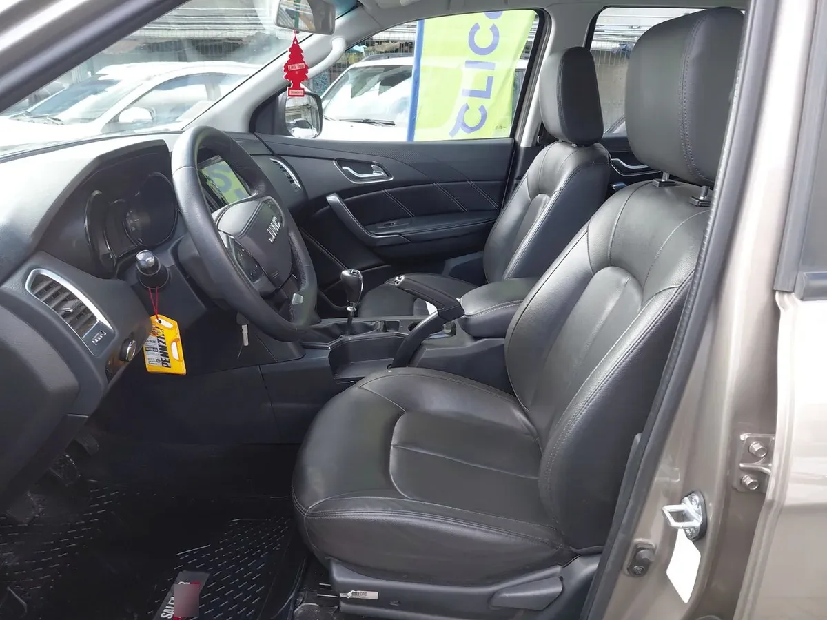 JMC Vigus 2.4 Plus Diesel 4x4 Euro5 Mt 4p año 2023