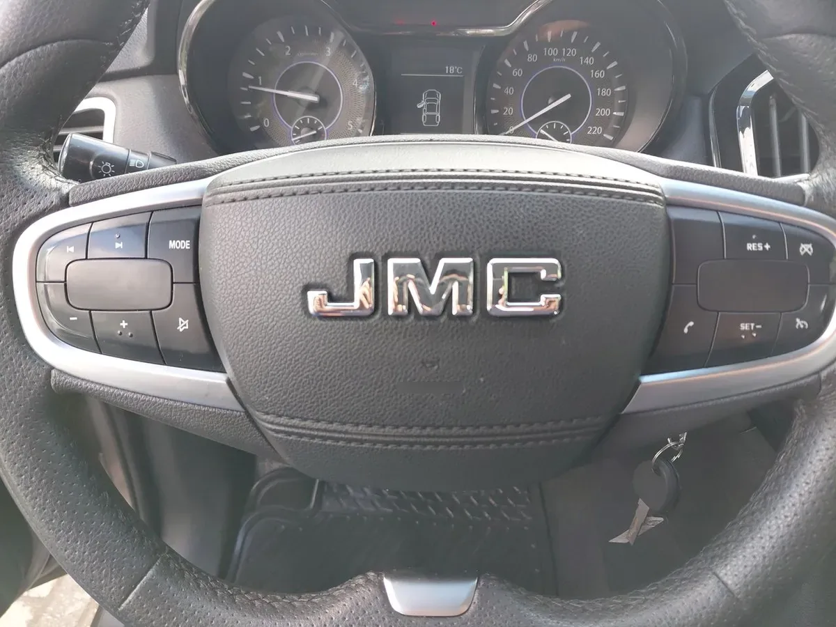 JMC Vigus 2.4 Plus Diesel 4x4 Euro5 Mt 4p año 2023