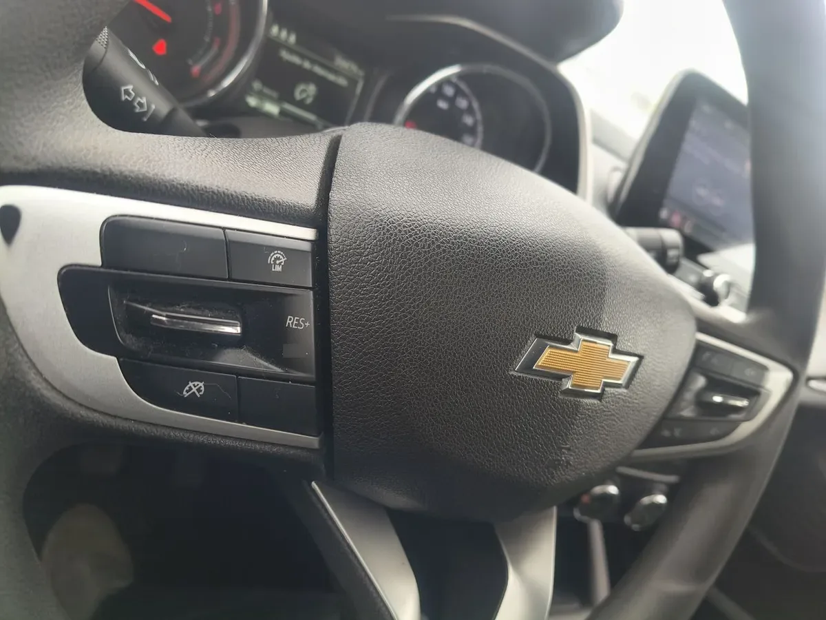 Chevrolet Tracker 1.2t Ltz Fwd Mt 5p año 2022