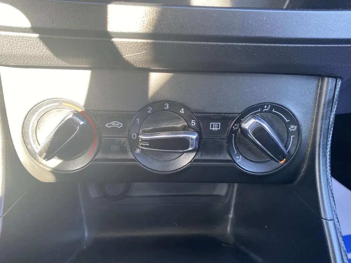 MG Mg Zs 1.5 Std 4x2 Mt 5p año 2024