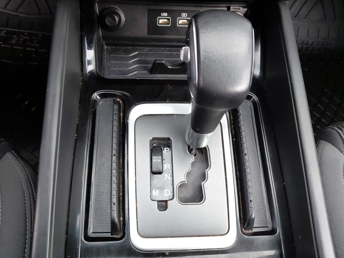 Ssangyong Rexton 2.0t Lx Awd 6ab 6at 5p año 2023