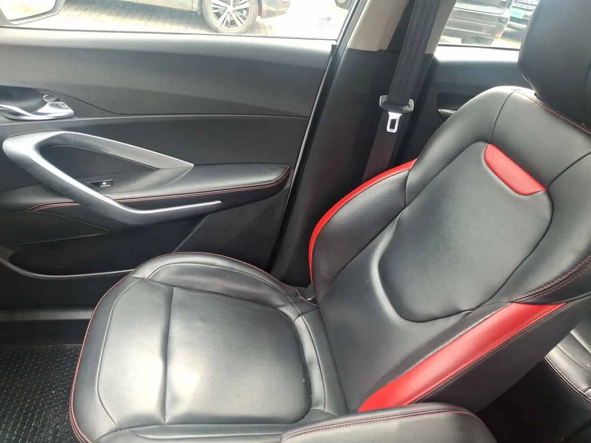 Chevrolet Groove 1.5 Premier 4x2 Mt 5p año 2023