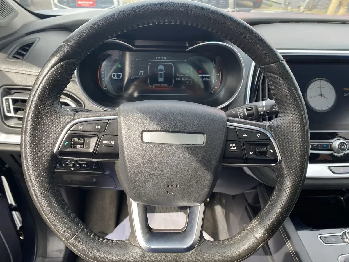 Jetour X70 1.5t Plus 4x2 At 5p año 2023