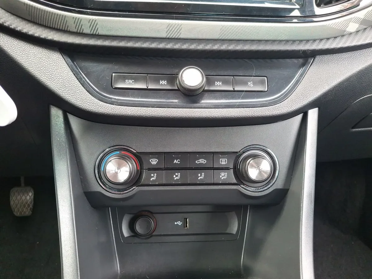 MG Mg 3 1.5 Std Plus 2wd Hb Mt 5p año 2025