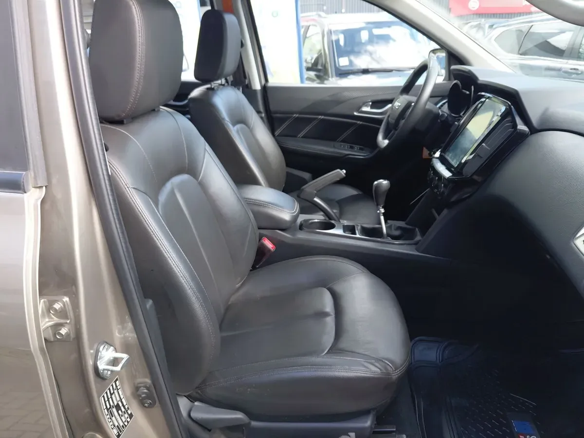 JMC Vigus 2.4 Plus Diesel 4x4 Euro5 Mt 4p año 2023