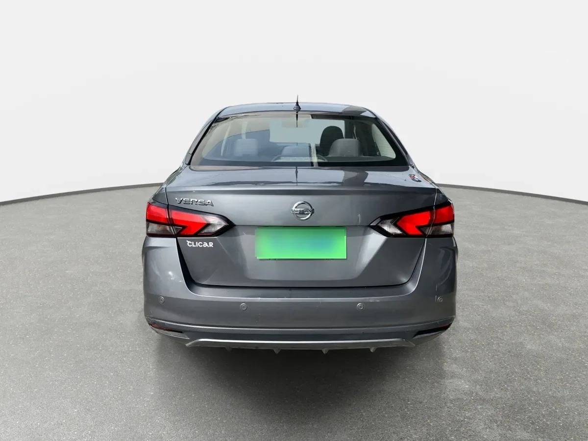 Nissan Versa 1.6 Sense 4x2 Mt 4p año 2022