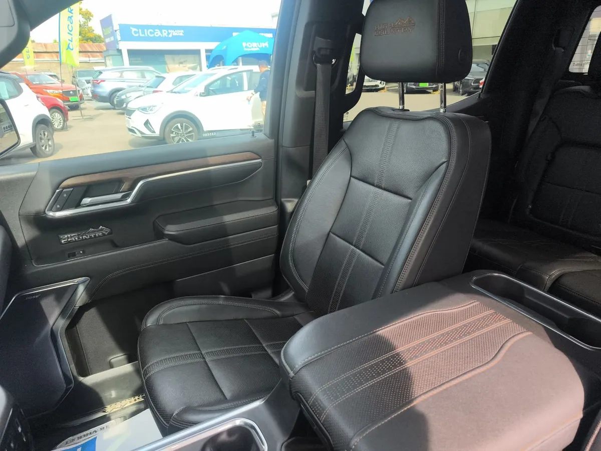 Chevrolet Silverado 3.0 High Country 4x4 At 4p año 2023
