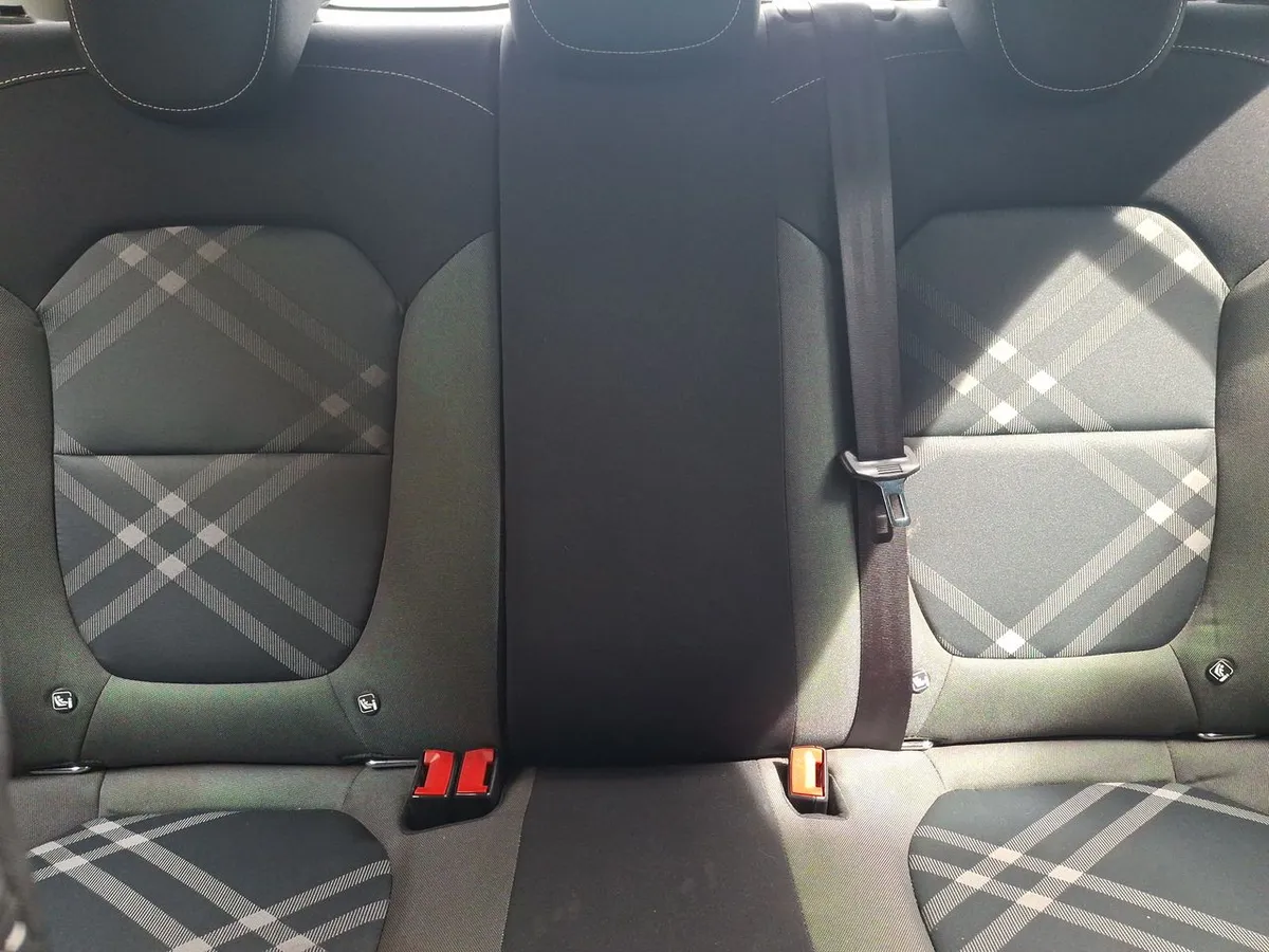 MG Mg 3 1.5 Std Plus 2wd Hb Mt 5p año 2025