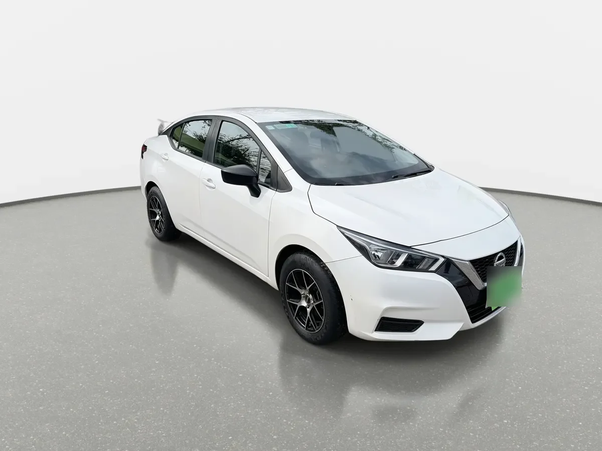 Nissan Versa 1.6 Sense 4x2 Mt 4p año 2023