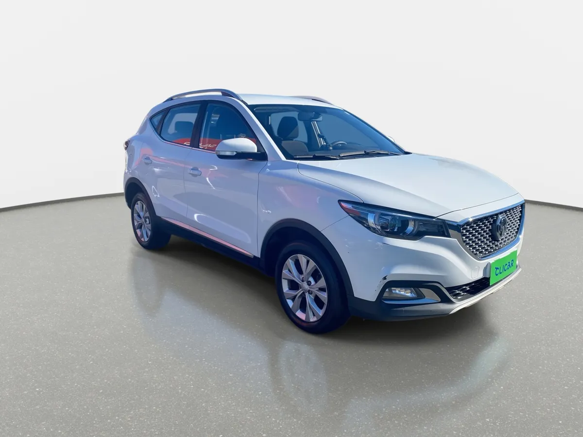 MG Mg Zs 1.5 Std 4x2 Mt 5p año 2024
