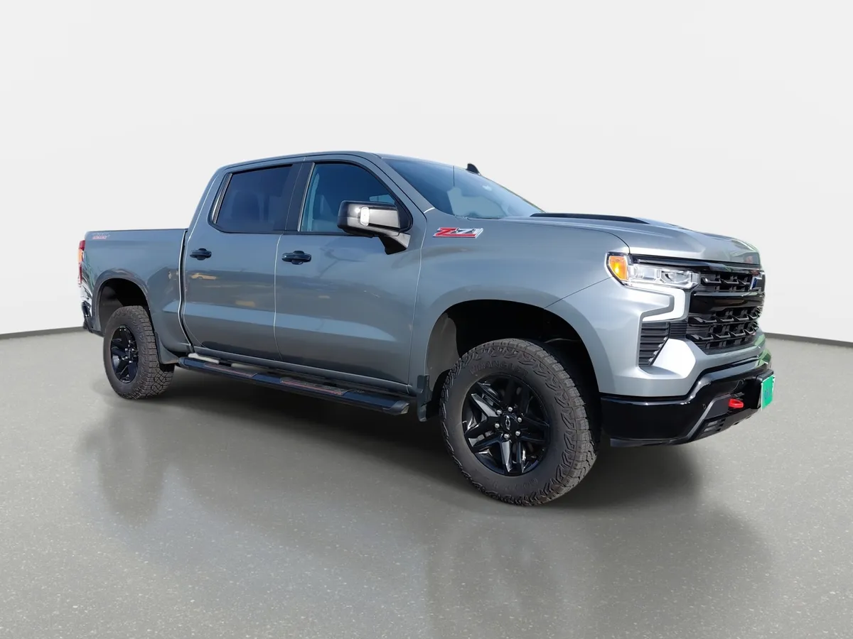 Chevrolet Silverado 5.3 Lt Trail Boss Z71 4x4 At 4p año 2026