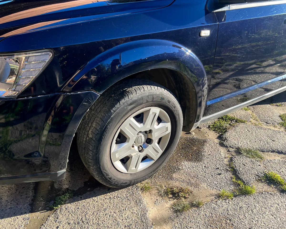 DODGE JOURNEY 2.4 Se At año 2012