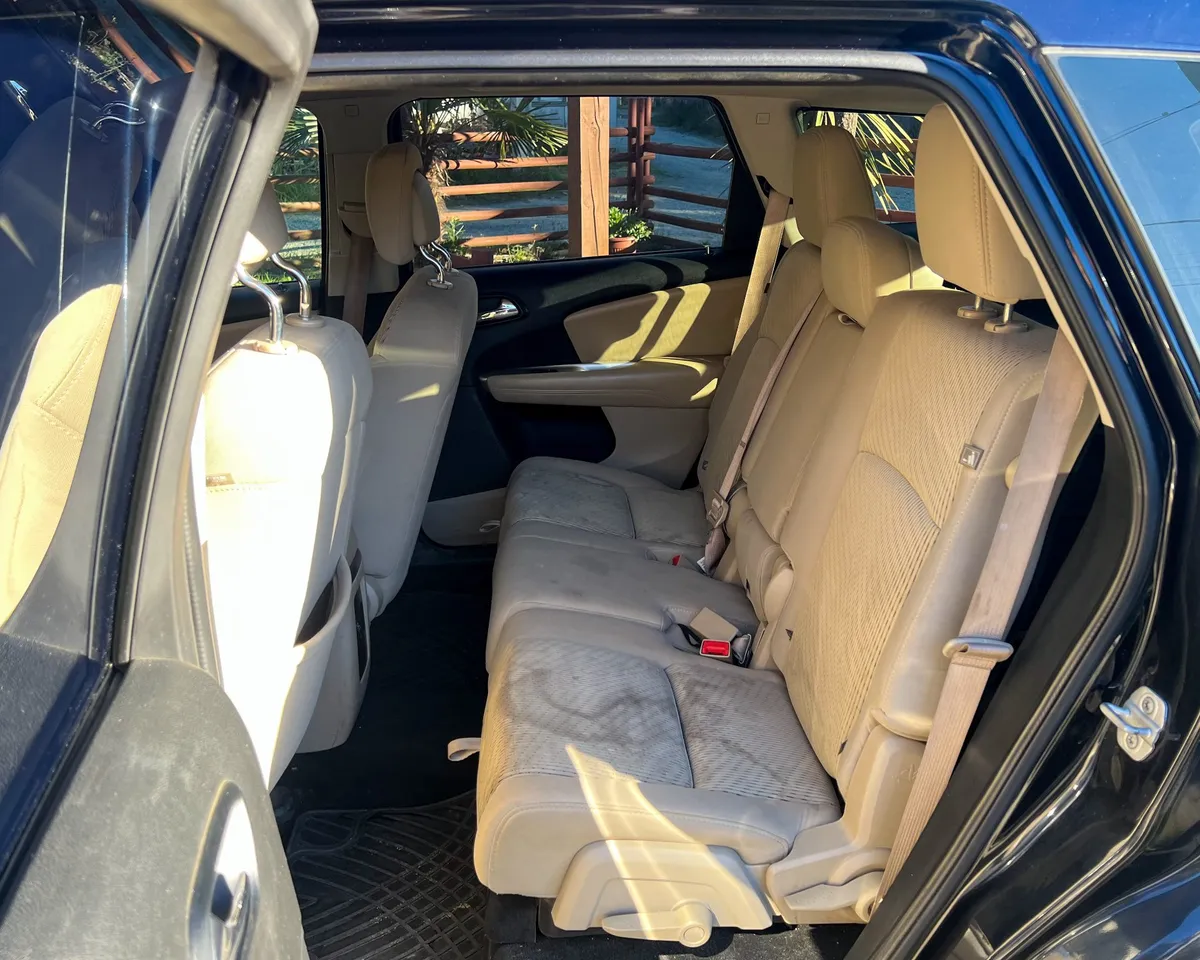 DODGE JOURNEY 2.4 Se At año 2012