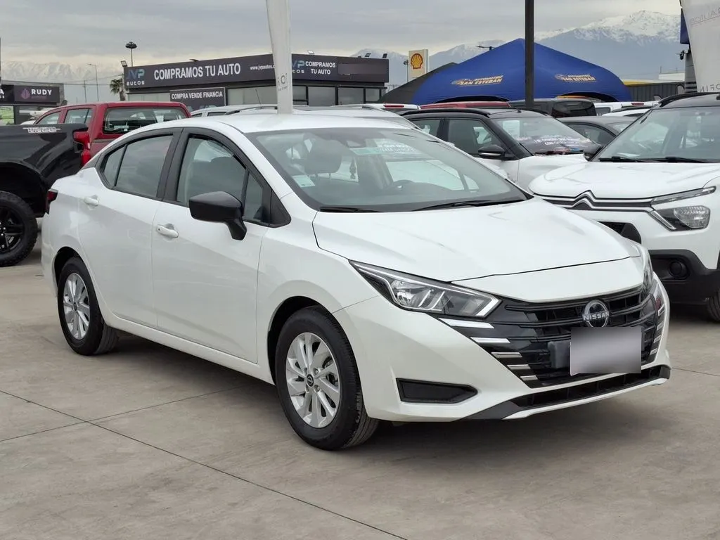 Nissan Versa Sense 1.6 Mt año 2024