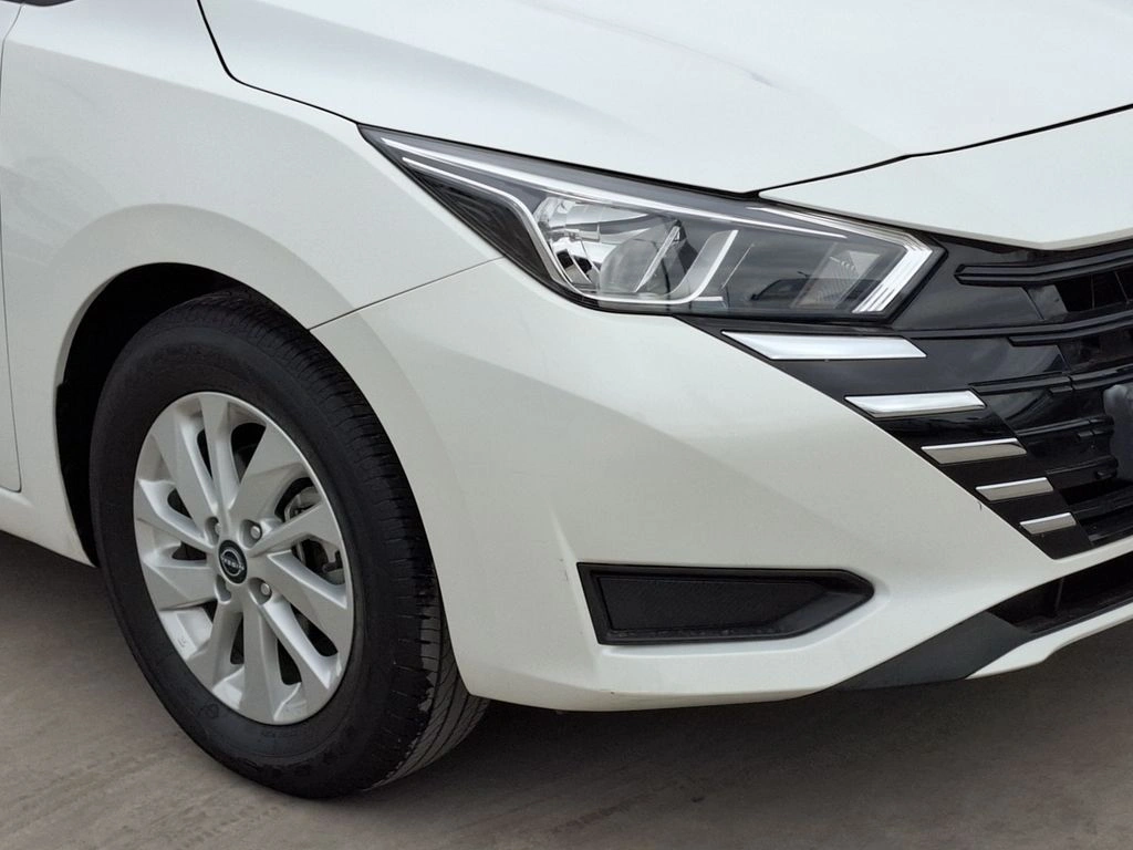 Nissan Versa Sense 1.6 Mt año 2024