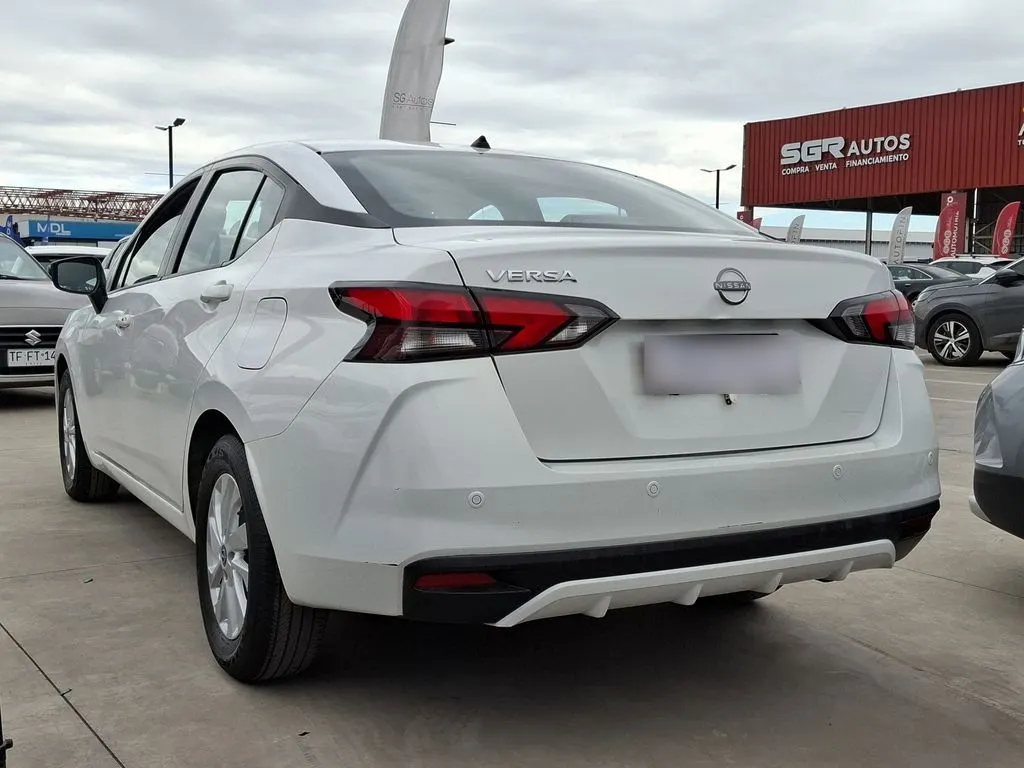 Nissan Versa Sense 1.6 Mt año 2024