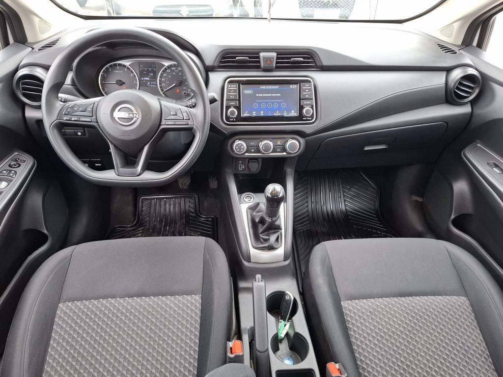 Nissan Versa Sense 1.6 Mt año 2024