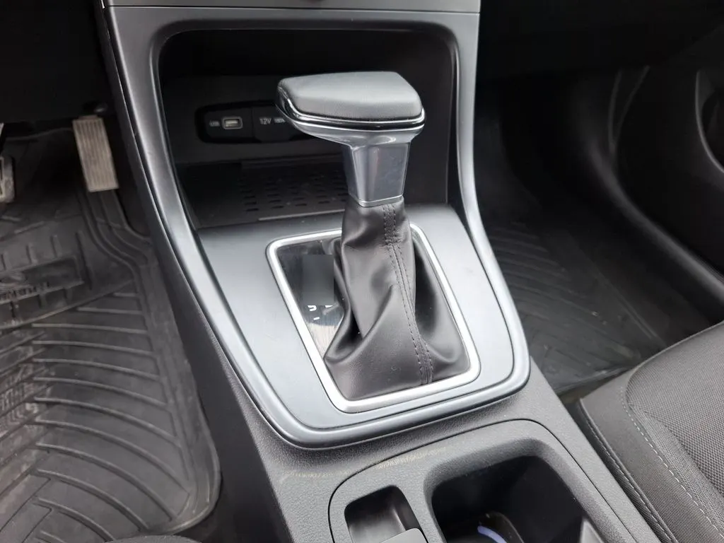 Hyundai Creta Su2id Mpi Cvt 1.5 año 2025