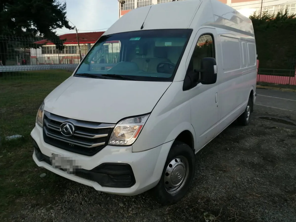 MAXUS V80 2.5 Fl Minibus 15+1 E5 Dlx Mt Diesel año 2021