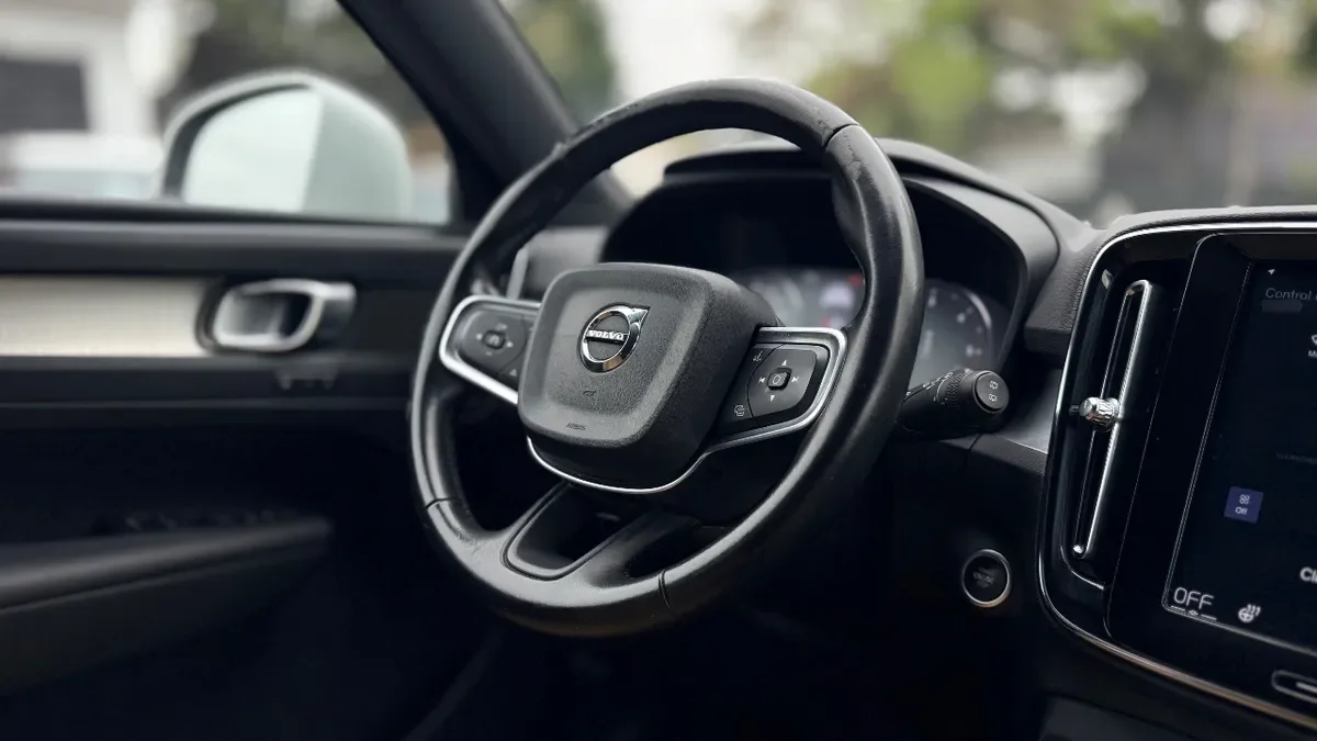 Volvo Xc40 D4 año 2021