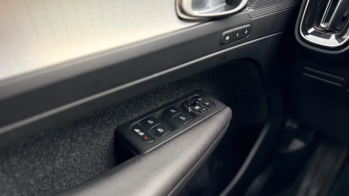 Volvo Xc40 D4 año 2021