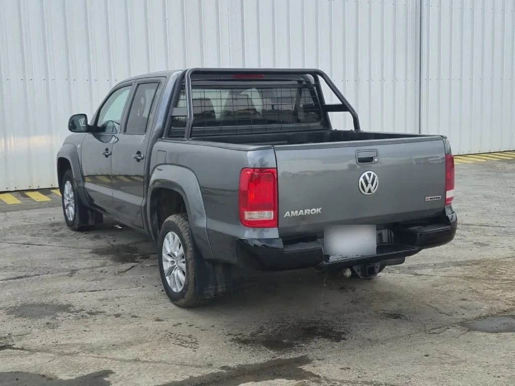 Volkswagen Amarok Dcab Tdi 4x4 Trendline 2.0 año 2023