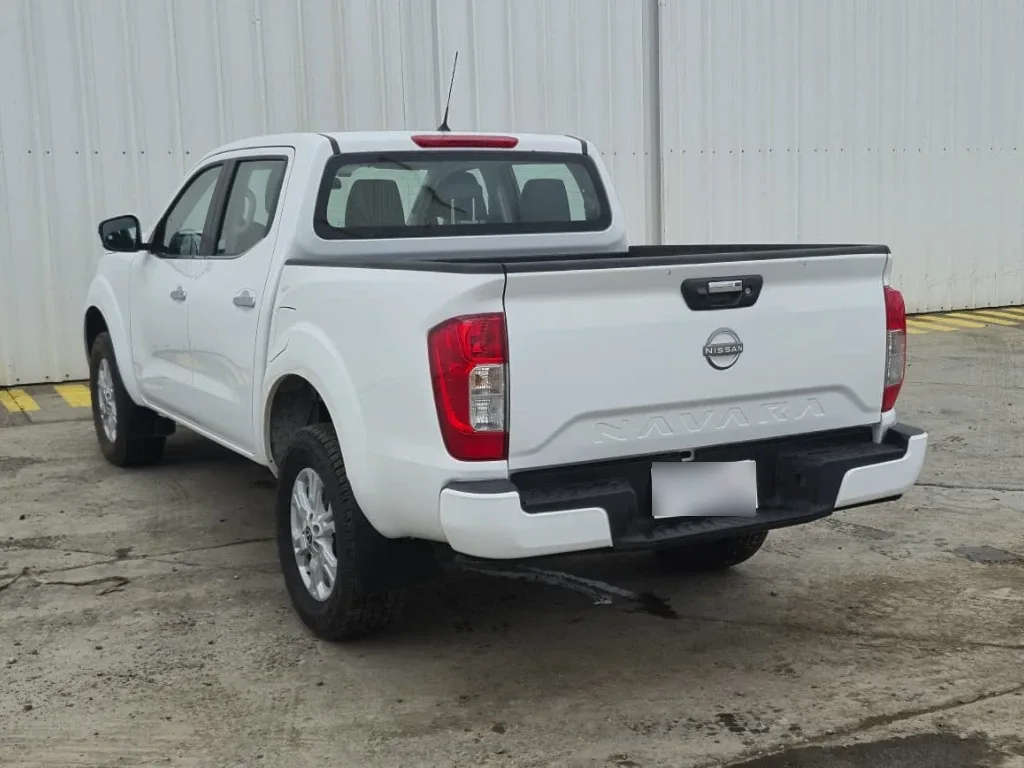 Nissan Navara Navara Xe 2.3 Mt 4x2 año 2023