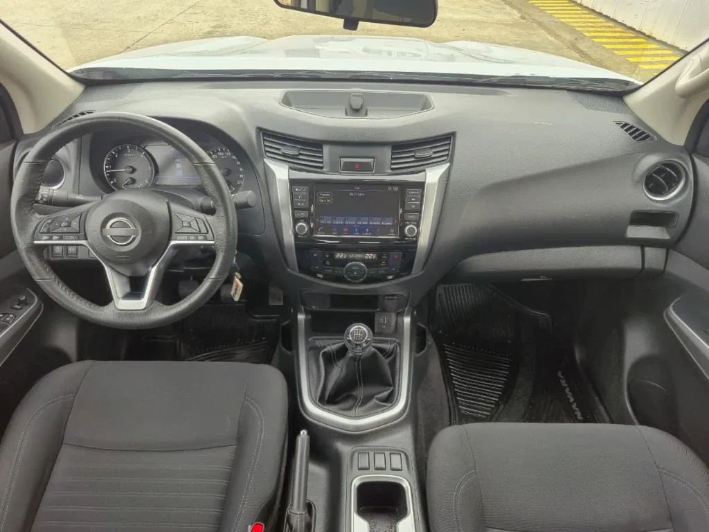Nissan Navara Navara Xe 2.3 Mt 4x2 año 2023