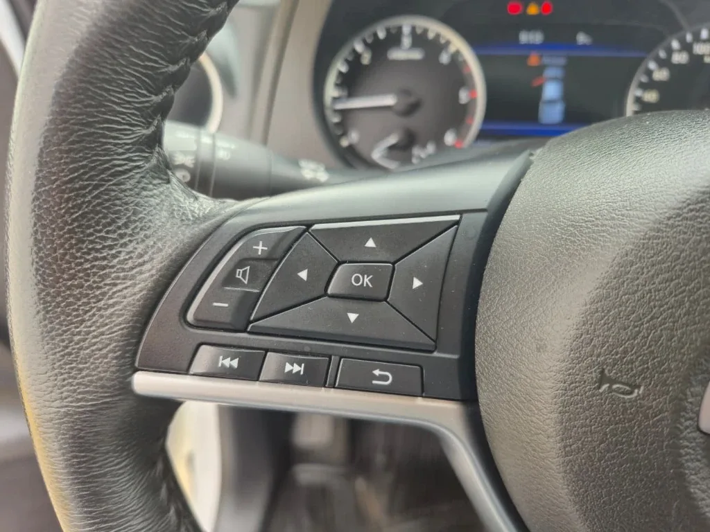 Nissan Navara Navara Xe 2.3 Mt 4x2 año 2023