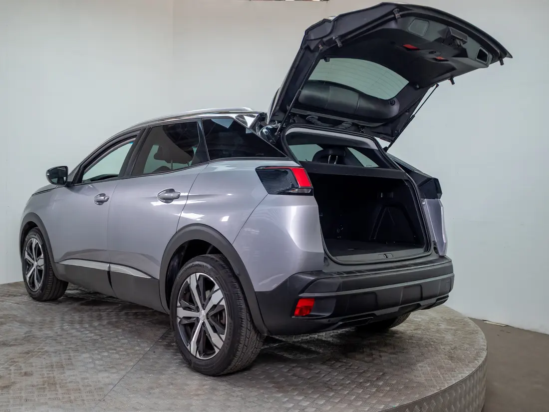 Peugeot 3008 1.6 Allure Pack Thp 165 At año 2023