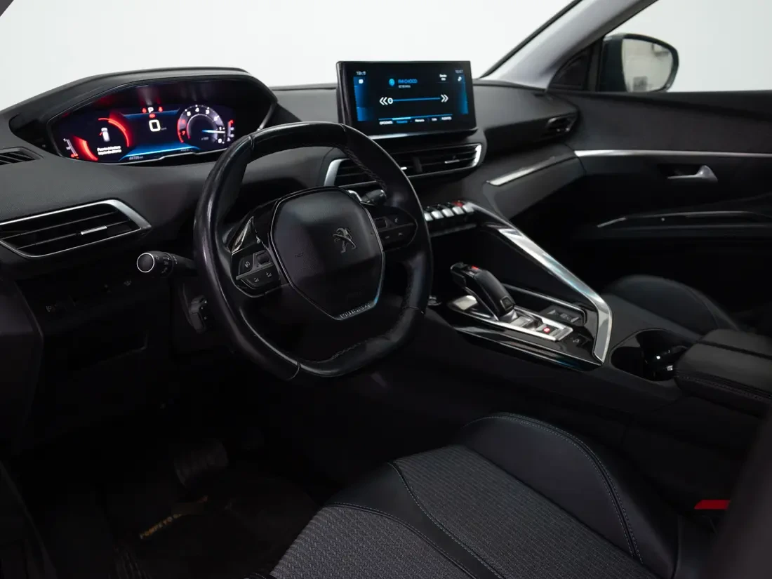 Peugeot 3008 1.6 Allure Pack Thp 165 At año 2023