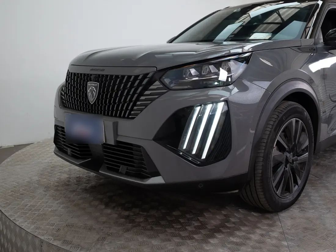 Peugeot 2008 1.2 Gt Mhev 136 At Hibrido año 2025