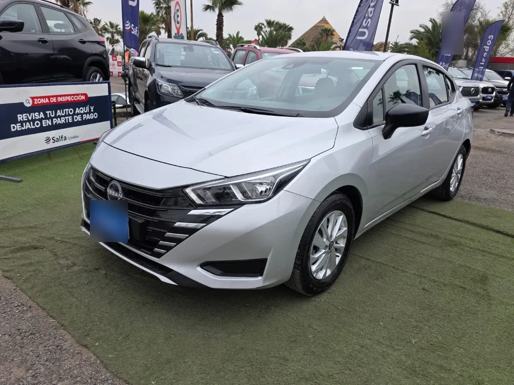 Nissan Versa 1.6 Sense 4x2 Mt 4p año 2025