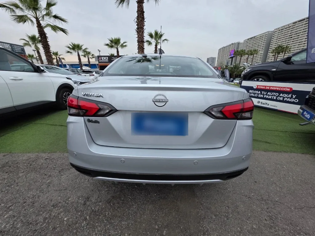 Nissan Versa 1.6 Sense 4x2 Mt 4p año 2025