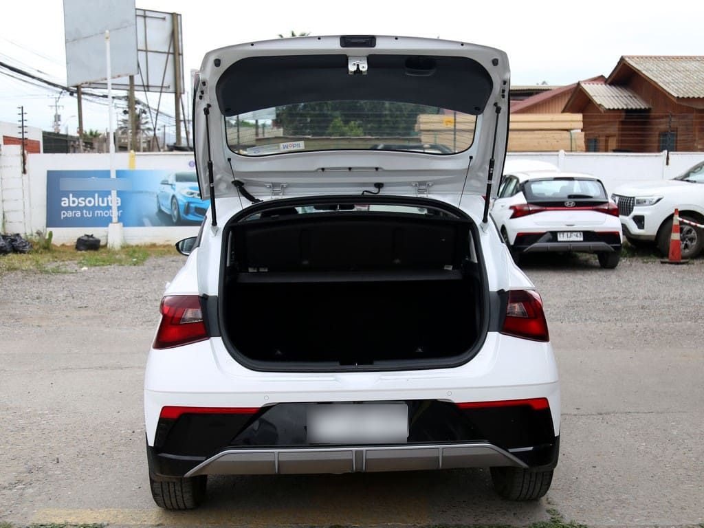 Hyundai I20 Mt 1.4 año 2025