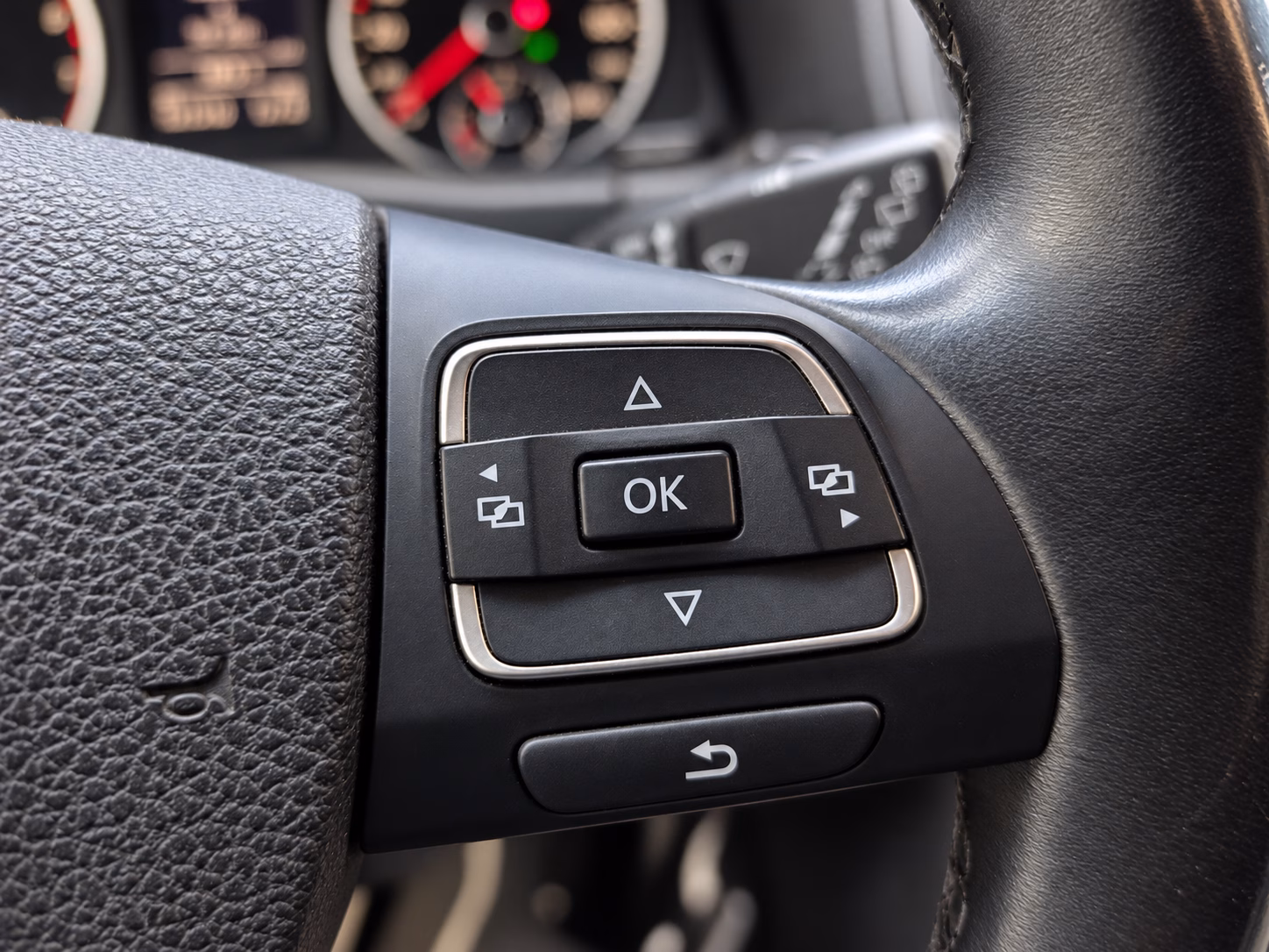 Volkswagen Tiguan No Se La Version año 2012