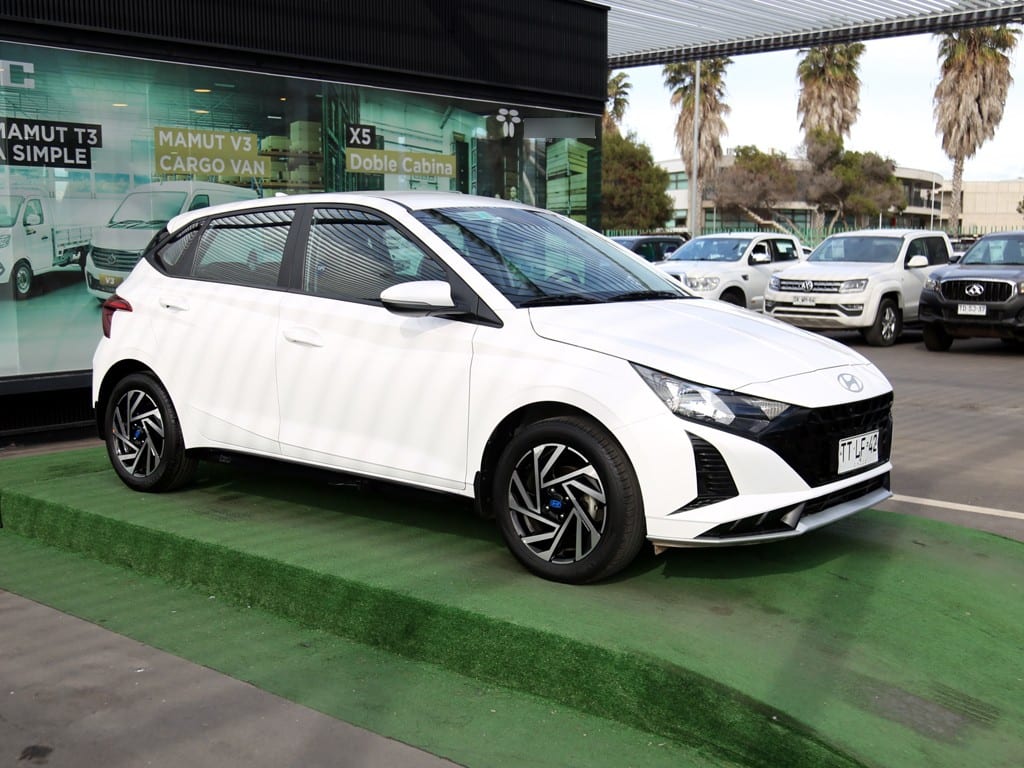 Hyundai I20 1.4 Plus Mt año 2025
