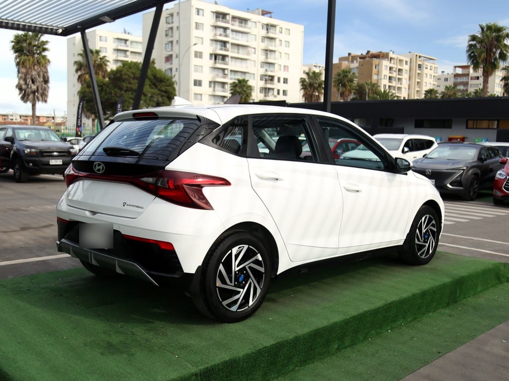 Hyundai I20 1.4 Plus Mt año 2025
