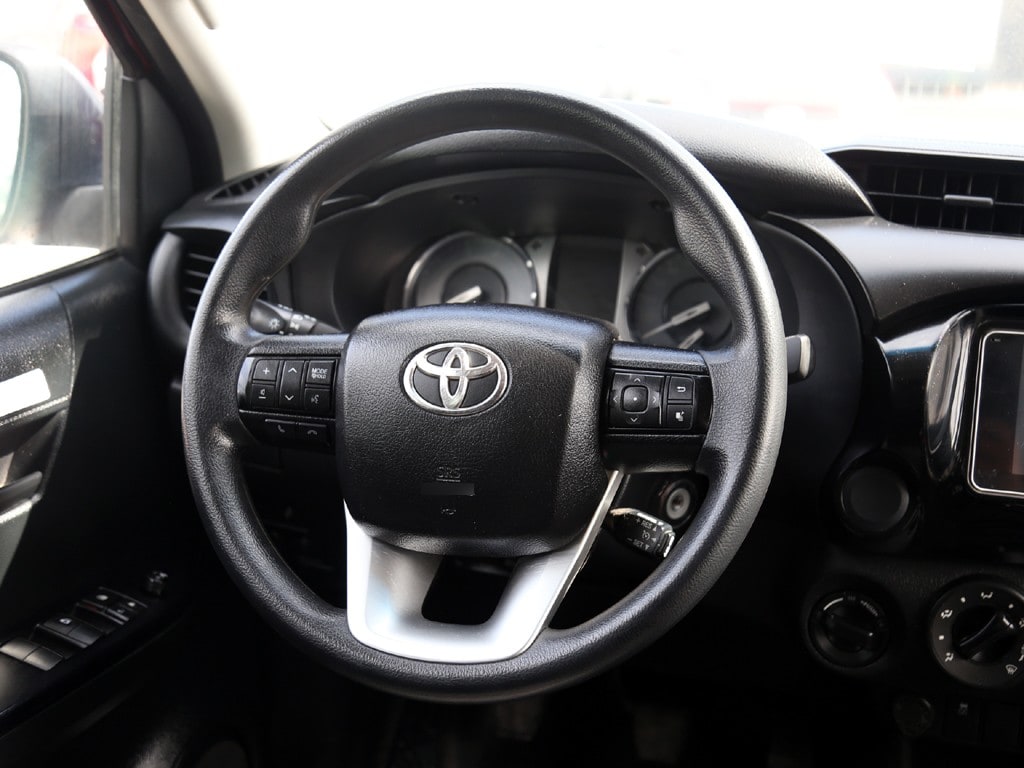 Toyota Hilux Dx 2.4 4x4 Mt año 2023