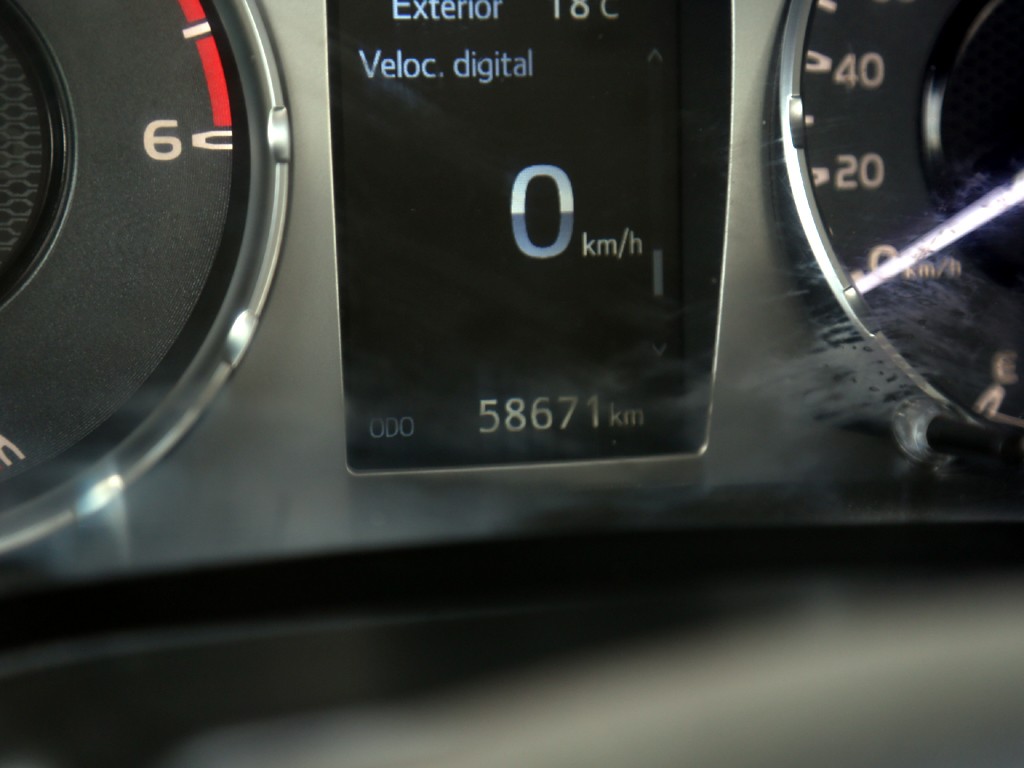 Toyota Hilux Dx 2.4 4x4 Mt año 2023