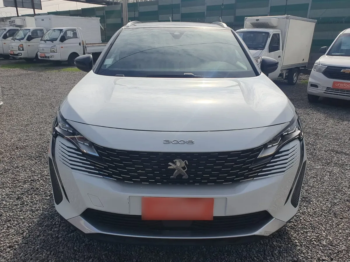 PEUGEOT 3008  año 2023