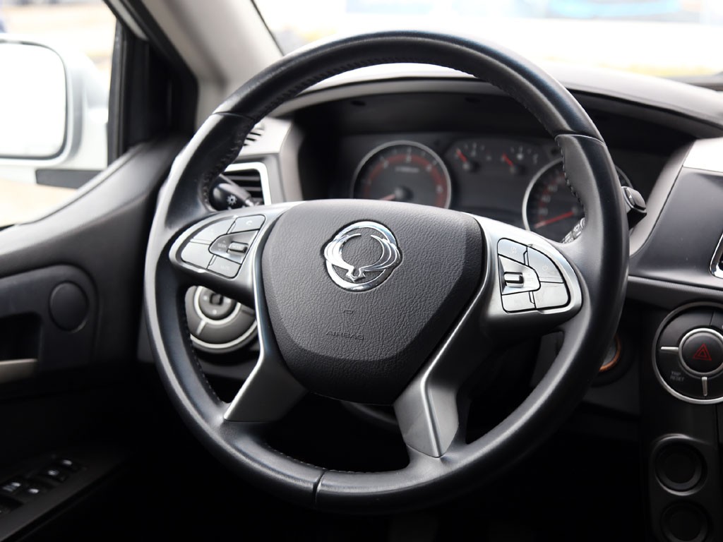 Ssangyong Actyon Sports Mt 2.2 Diesel 4x2 año 2020