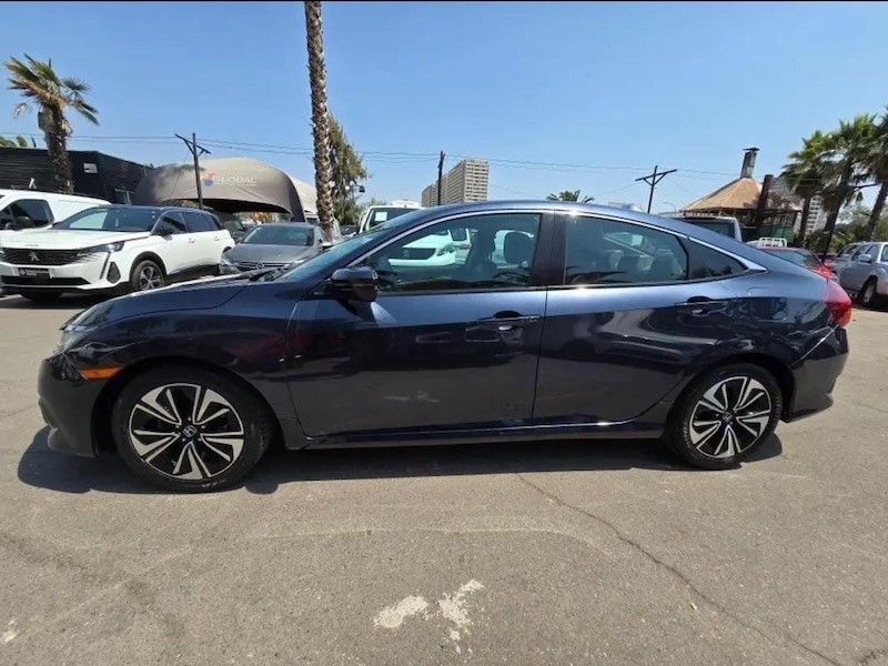 Honda CIVIC 1.5 Ex T At año 2017
