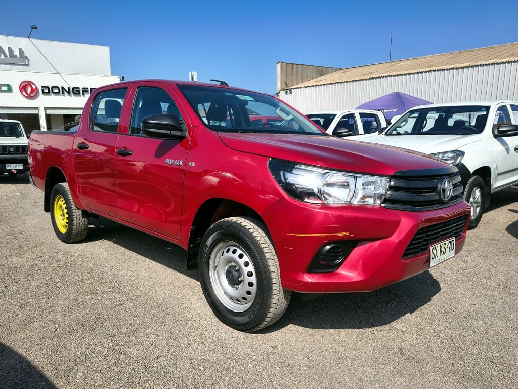 Toyota Hilux 2.4 Diesel 4x2 T/m año 2023