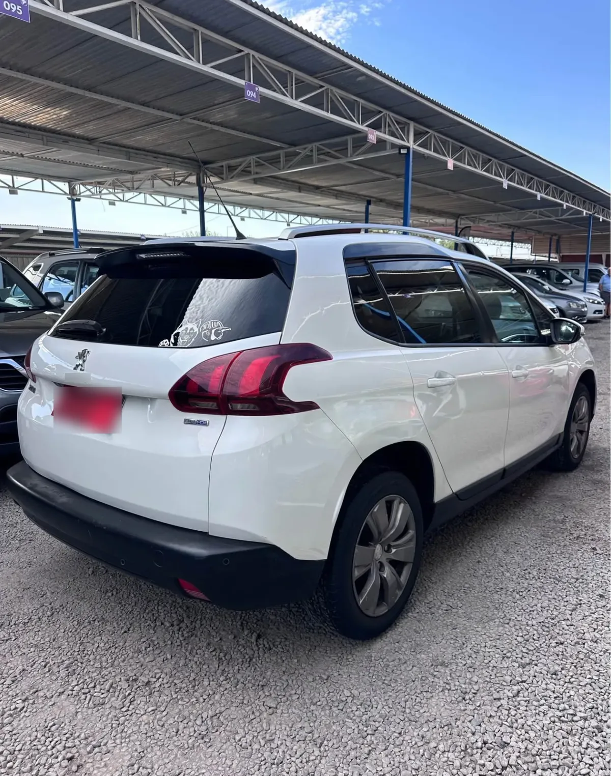 PEUGEOT 2008  año 2017